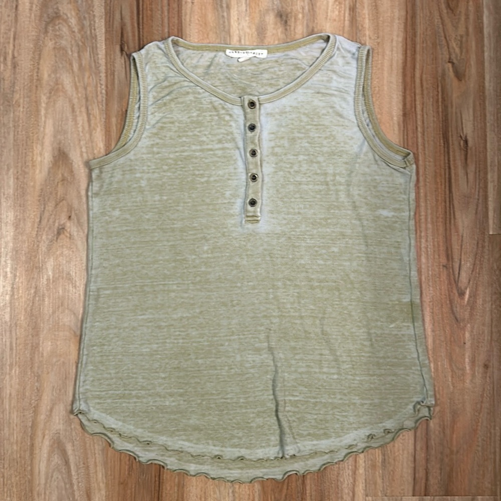 Jane + Delancey button up tank top
